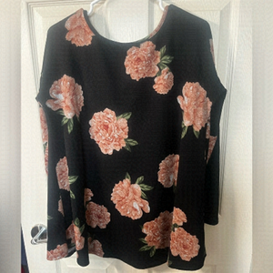 BLACK & Blush Floral Sweater